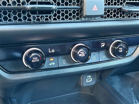 Used 2024 Honda HR-V LX image 15