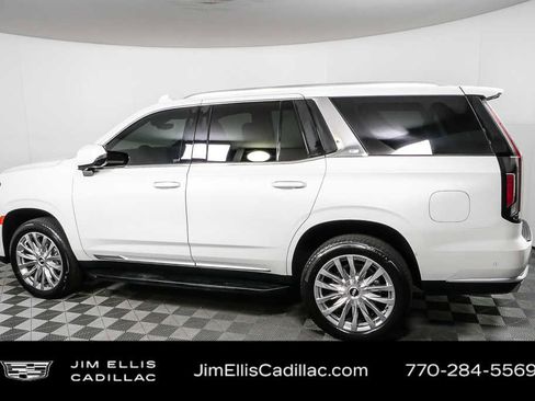 Certified 2024 Cadillac Escalade Premium Luxury w/ LPO, Floor Liner Package AWD/4WD image 28