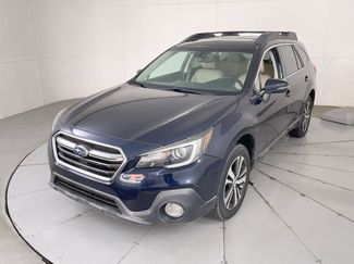 Used 2018 Subaru Outback 2.5i Limited image 1