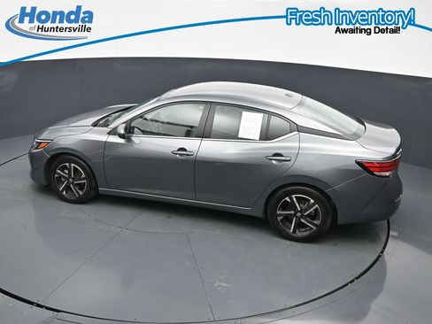Used 2024 Nissan Sentra SV FWD image 18