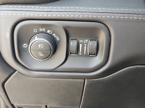 New 2026 RAM 3500 Limited image 25