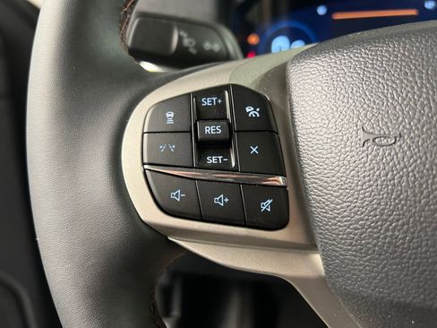 New 2026 Ford Explorer Active w/ Active Comfort Package AWD/4WD image 16
