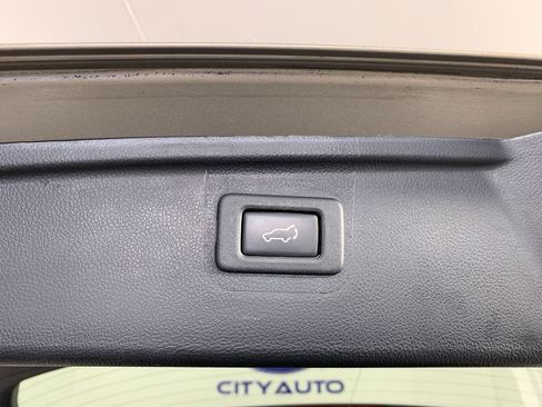 Used 2017 Subaru Outback 2.5i Limited AWD/4WD image 37