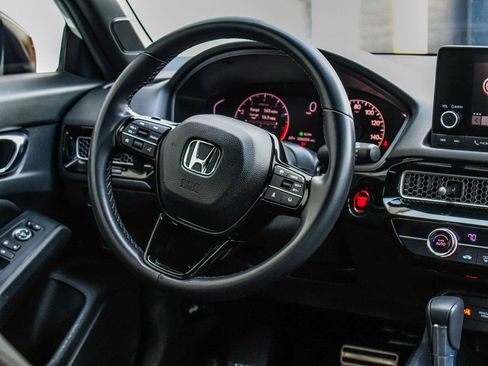 Used 2025 Honda Civic Sport image 23