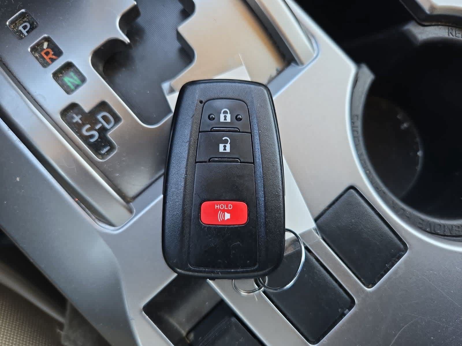 Used 2023 Toyota 4Runner SR5 AWD/4WD image 33