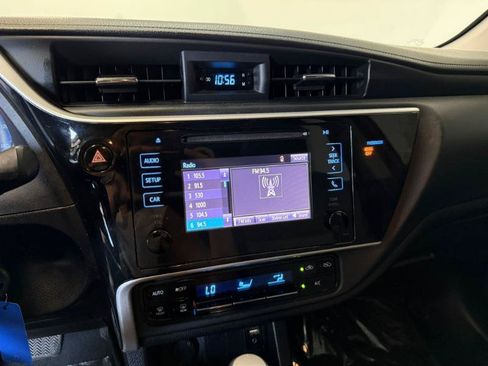 Used 2019 Toyota Corolla LE FWD image 17