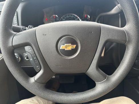 Used 2019 Chevrolet Express 3500 LT w/ LT Preferred Equipment Group image 20