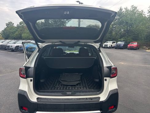 Certified 2025 Subaru Outback Touring AWD/4WD image 20