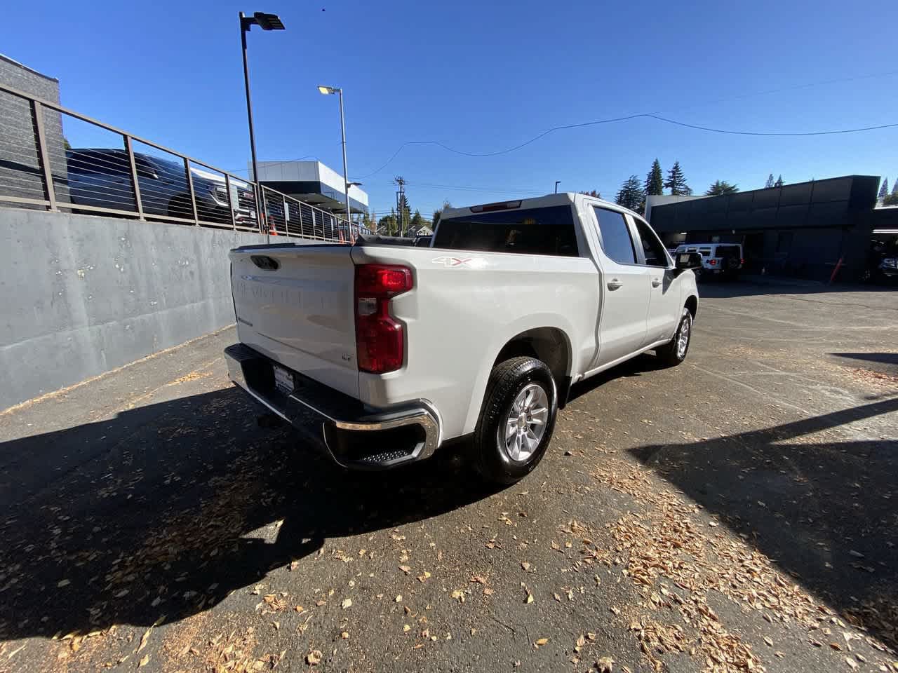 Used 2026 Chevrolet Silverado 1500 LT AWD/4WD image 6