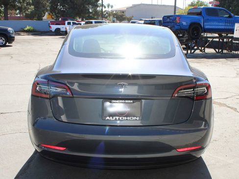 Used 2022 Tesla Model 3 image 15