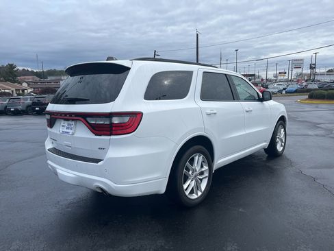 Used 2023 Dodge Durango GT image 3