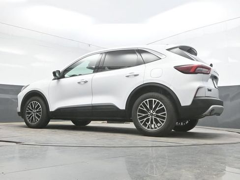 Used 2023 Ford Escape Active w/ Tech Pack #1 AWD/4WD image 39