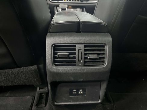 Used 2021 Nissan Rogue SV w/ Premium Package image 12