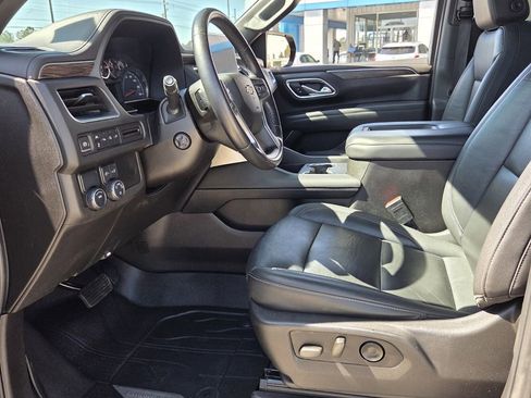 Used 2021 Chevrolet Tahoe LT w/ Luxury Package image 11