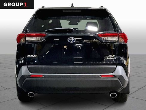 Certified 2019 Toyota RAV4 XLE image 8
