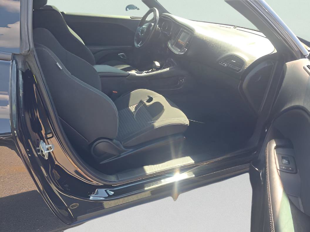 Used 2018 Dodge Challenger R/T Scat Pack RWD image 9
