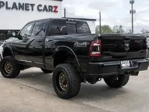 Used 2019 RAM 2500 Laramie w/ Black Appearance Package AWD/4WD image 12