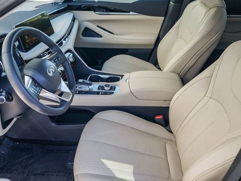 Certified 2025 INFINITI QX60 Pure image 17