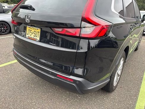 Used 2024 Honda CR-V EX-L image 3