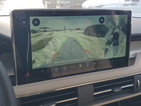 New 2026 Lincoln Corsair Premiere image 21