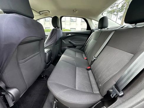 Used 2017 Ford Focus SE image 7