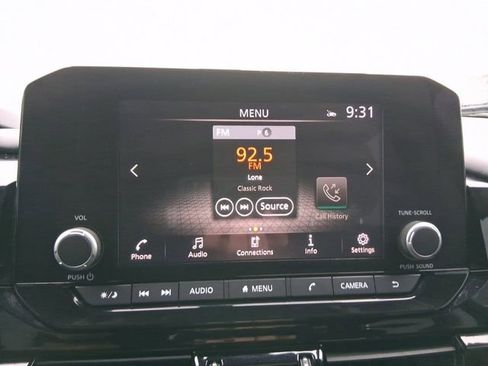 Certified 2023 Nissan Pathfinder SV image 8