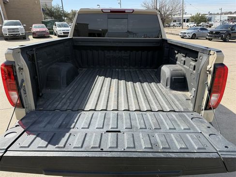 Used 2022 GMC Sierra 1500 Elevation w/ Elevation Premium Package image 27