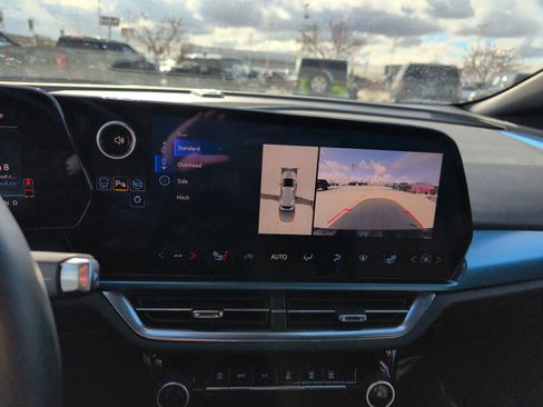 Used 2024 Chevrolet Equinox EV LT w/ LPO, All-Weather Mat Package image 19