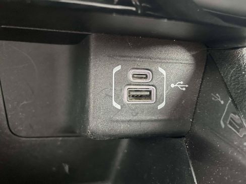 Used 2024 Jeep Compass Latitude AWD/4WD image 27