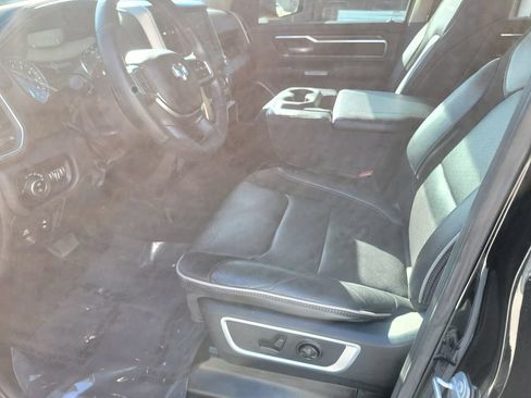 Used 2019 RAM 1500 Laramie AWD/4WD image 11