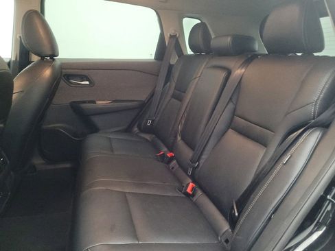 Used 2021 Nissan Rogue SV AWD/4WD image 18