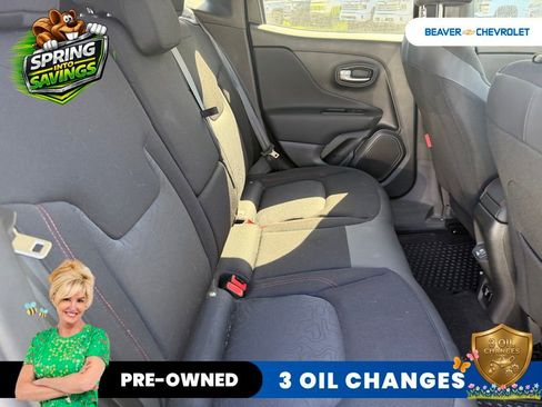 Used 2022 Jeep Renegade Trailhawk w/ Trailer Tow Group image 10