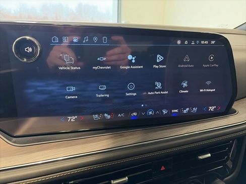 New 2026 Chevrolet Suburban Premier image 21