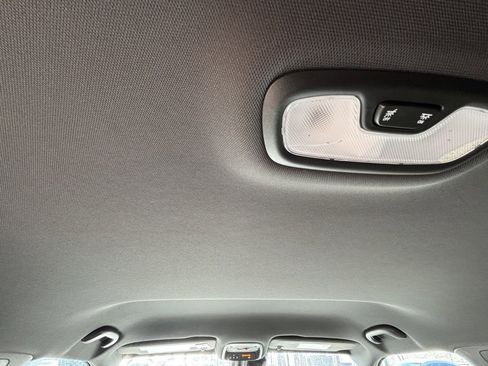 Used 2023 Chevrolet TrailBlazer ACTIV w/ Convenience Package image 17