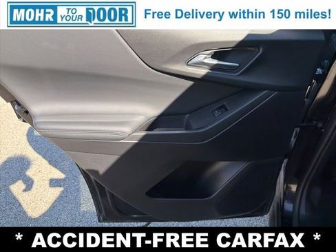 Used 2025 Chevrolet Equinox LT w/ Convenience Package II image 30