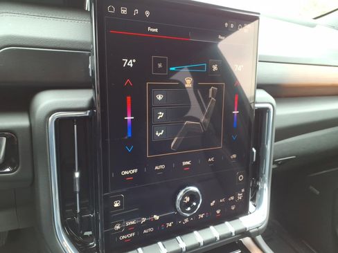 Certified 2025 GMC Yukon XL Denali image 16