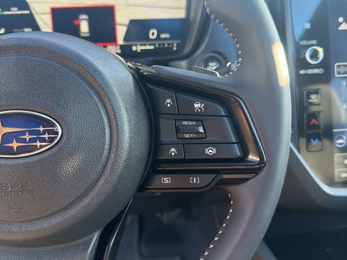 Certified 2025 Subaru Forester Premium AWD/4WD image 33