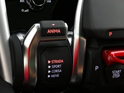 Used 2022 Lamborghini Urus image 31