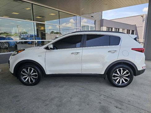 Used 2019 Kia Sportage EX w/ EX Premium Package AWD/4WD image 2