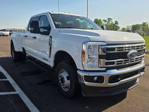 Used 2025 Ford F350 XLT AWD/4WD image 1