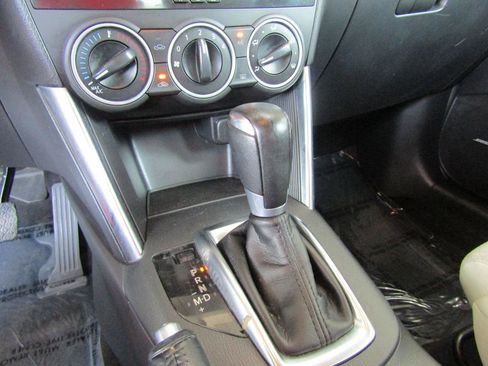 Used 2015 MAZDA CX-5 Touring w/ Bose/Moonroof Package FWD image 19