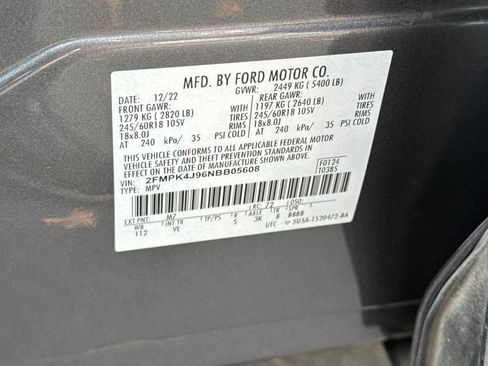 Used 2022 Ford Edge SEL image 33