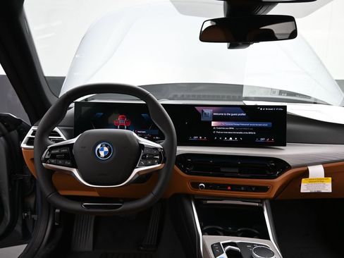 New 2026 BMW i4 eDrive40 w/ Premium Package RWD image 33