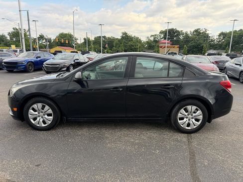 Used 2014 Chevrolet Cruze LS FWD image 17