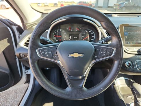 Used 2024 Chevrolet Malibu LT image 16