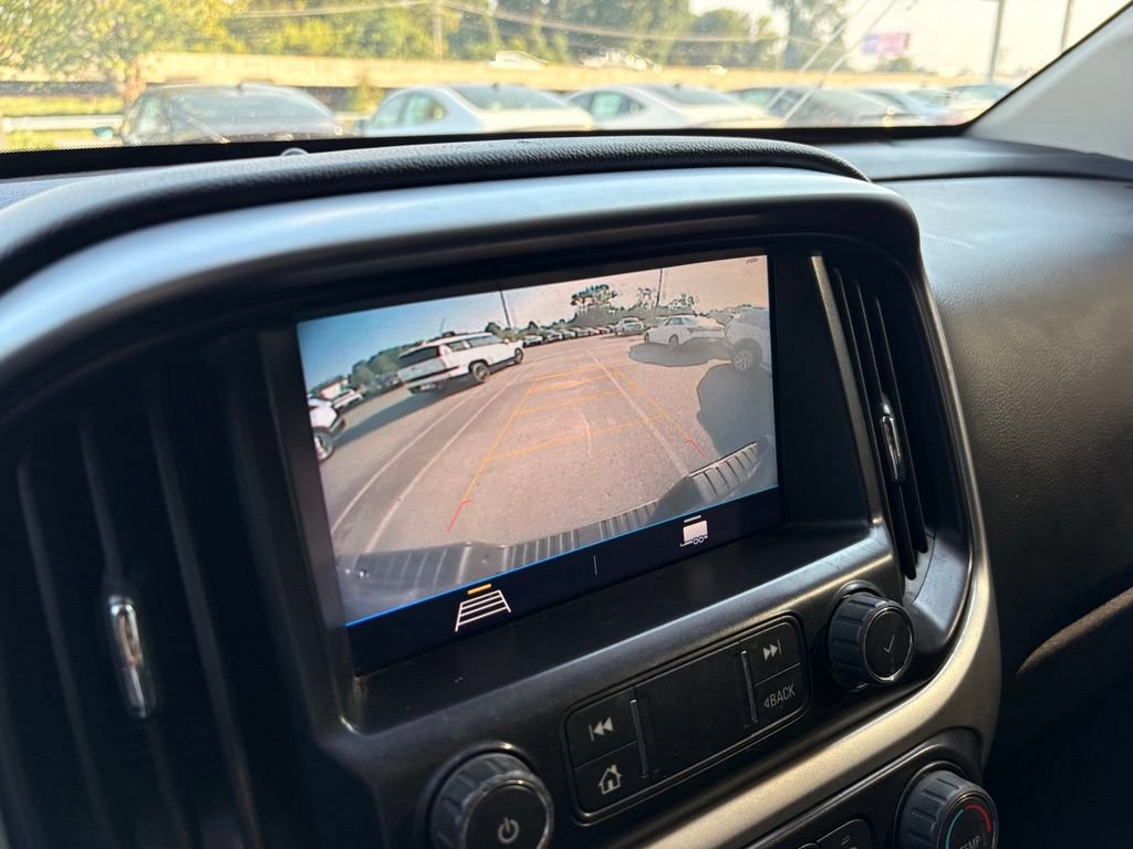 Used 2022 Chevrolet Colorado LT w/ Safety Package RWD image 17