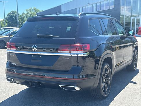 Used 2023 Volkswagen Atlas SE AWD/4WD image 5