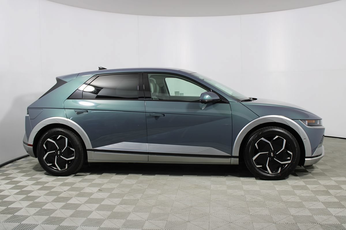 Used 2024 Hyundai Ioniq 5 Limited RWD image 35
