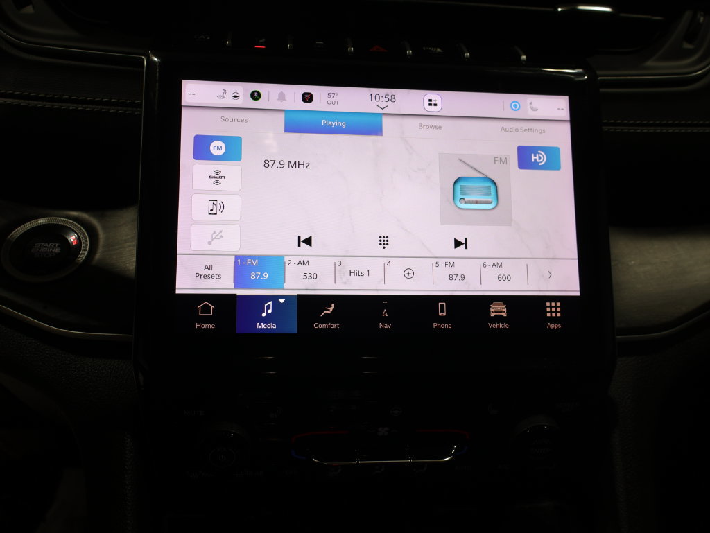 Certified 2024 Jeep Grand Cherokee Limited w/ Black Appearance Package AWD/4WD image 25
