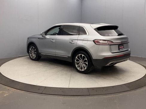 Used 2022 Lincoln Nautilus Reserve AWD/4WD image 3